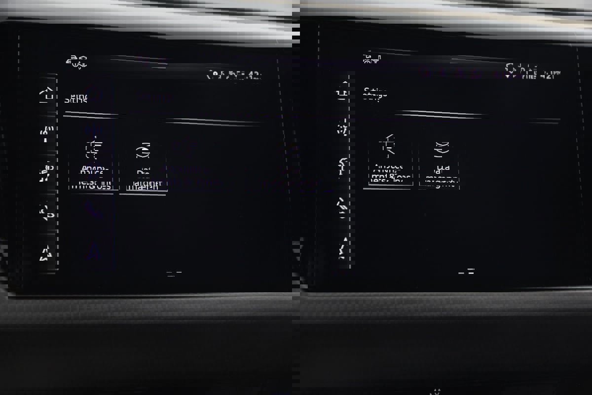 Used 2024 Audi RS e-tron GT w/ Carbon Performance Package image 67