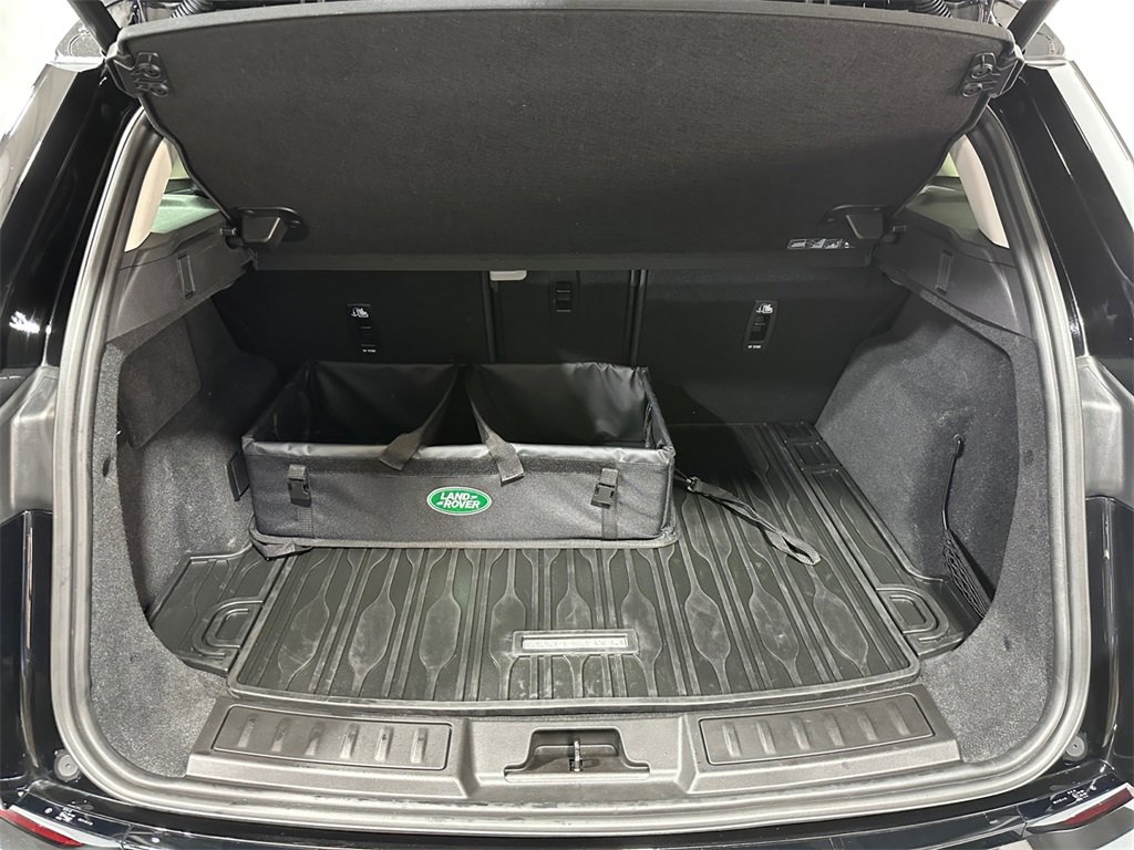 Used 2024 Land Rover Range Rover Evoque S image 16