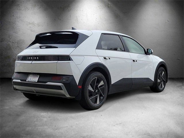 New 2026 Hyundai Ioniq 5 SE image 3