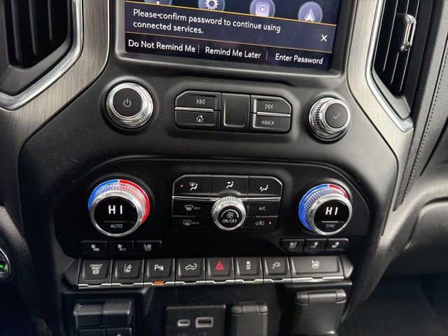 Used 2022 GMC Sierra 3500 Denali image 16