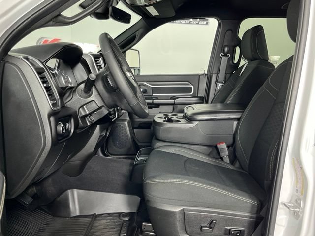 Used 2025 RAM 2500 Big Horn AWD/4WD image 25