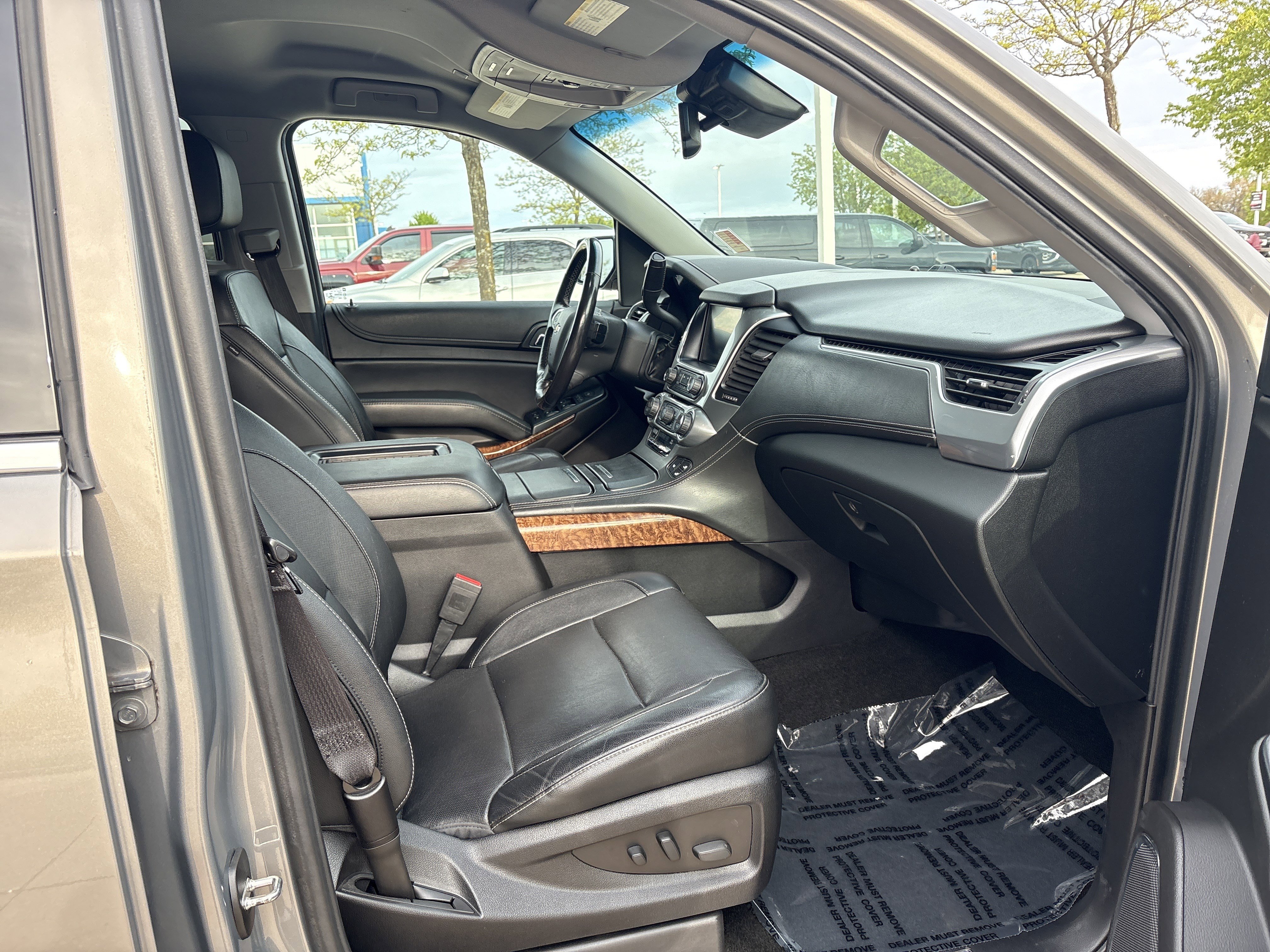 Used 2018 Chevrolet Suburban Premier w/ Max Trailering Package AWD/4WD image 21