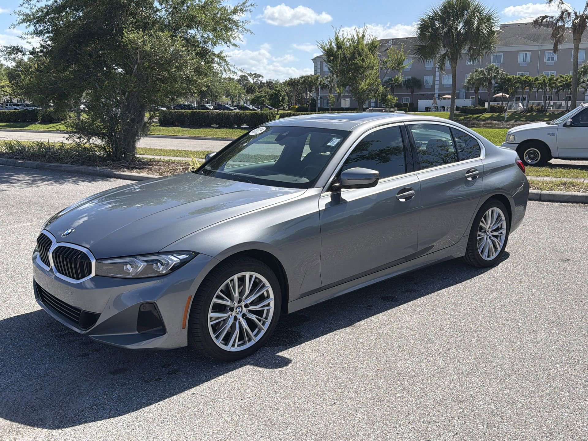 Certified 2024 BMW 330i Sedan RWD image 8