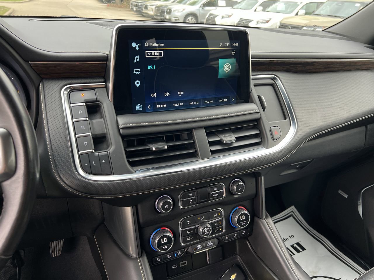 Used 2023 Chevrolet Suburban Premier image 16