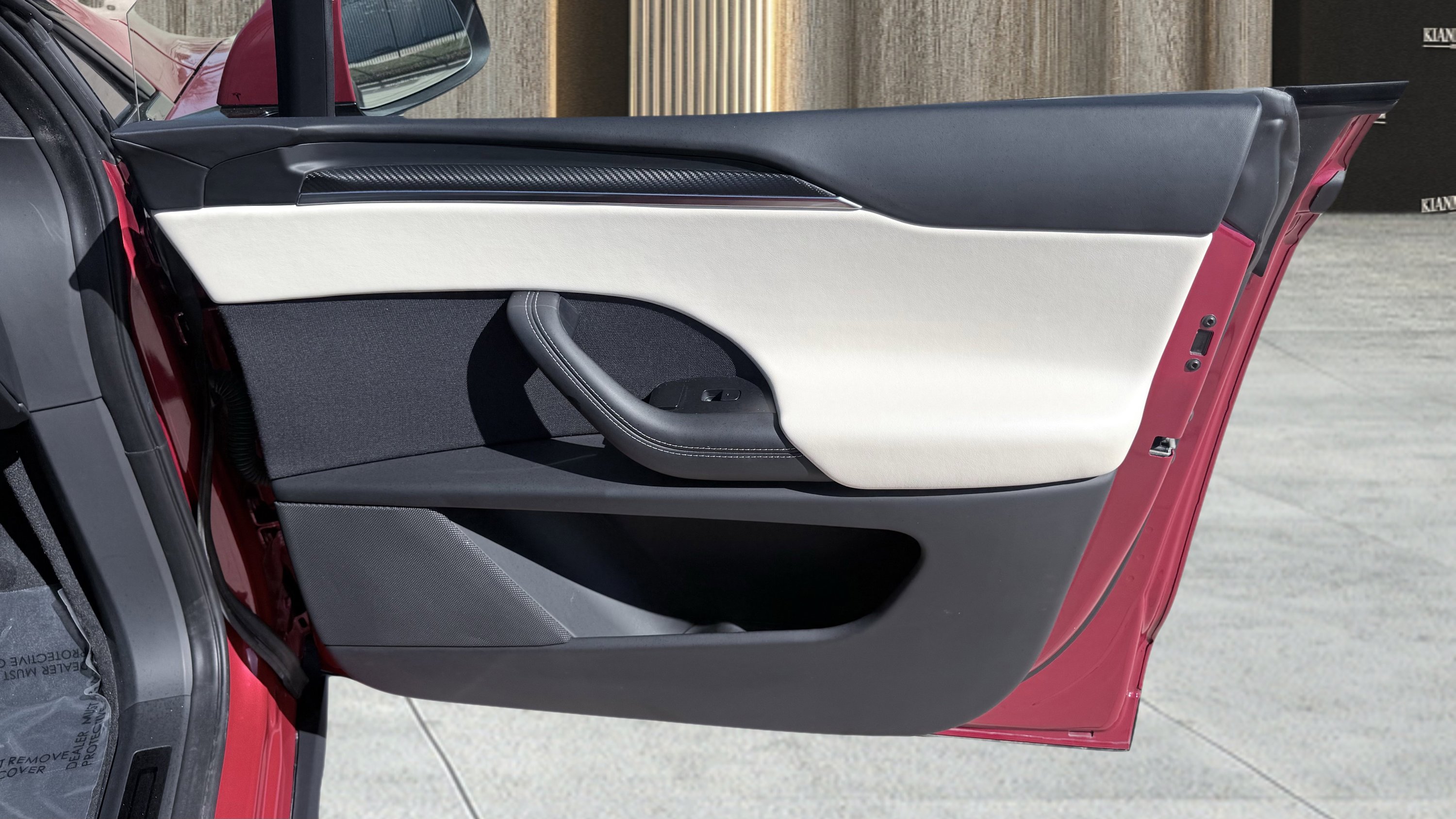 Used 2022 Tesla Model X Plaid image 43