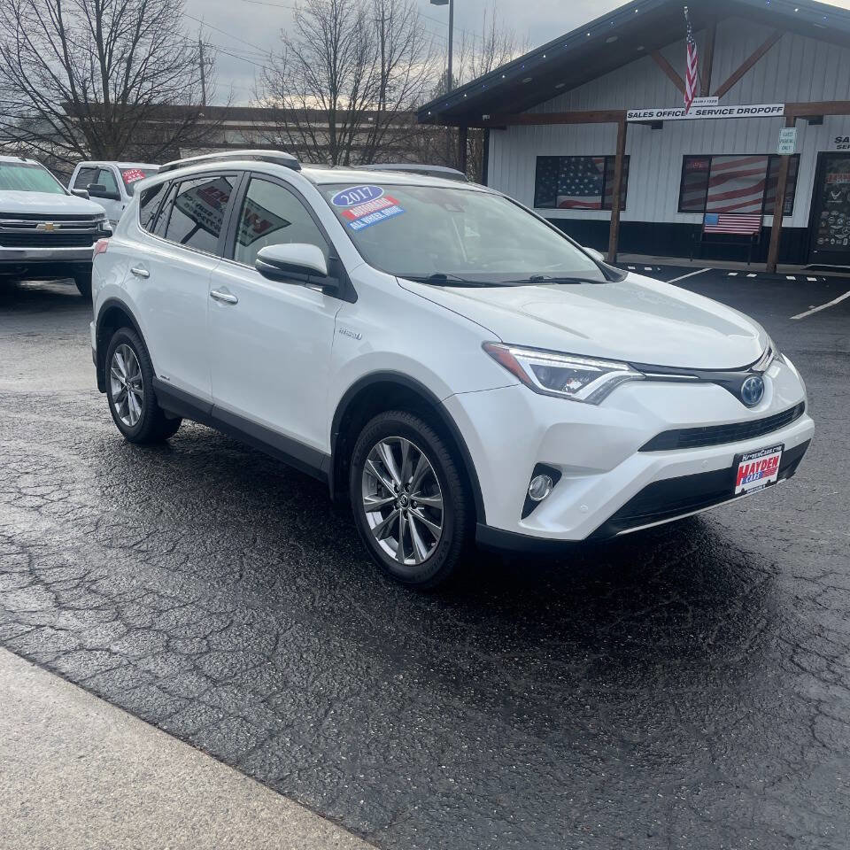 Used 2017 Toyota RAV4 Limited w/ Carpet Mat Package AWD/4WD image 7