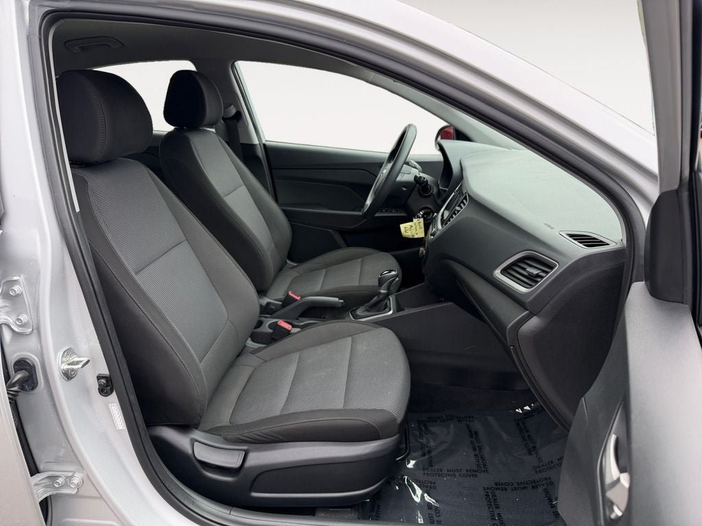 Used 2021 Hyundai Accent SE FWD image 24