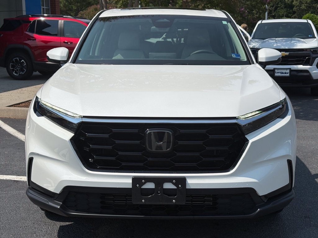 Used 2025 Honda CR-V EX image 3