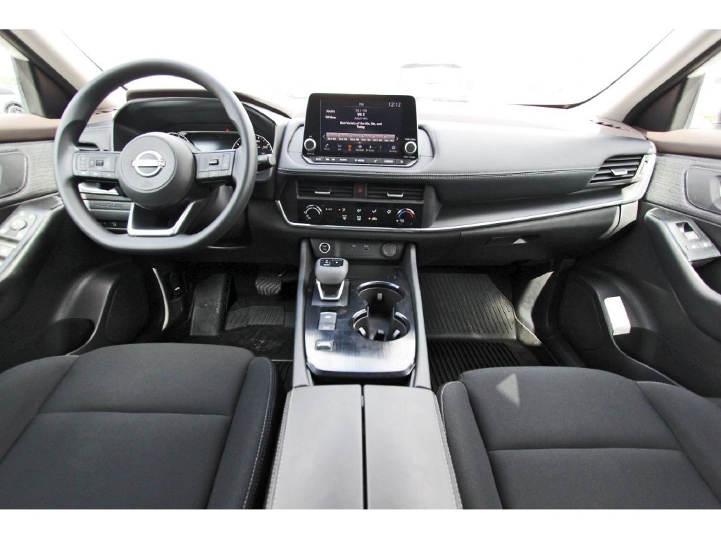 Used 2023 Nissan Rogue S FWD image 10