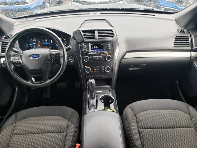 Used 2019 Ford Explorer XLT image 16
