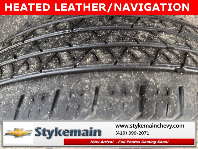 Used 2023 GMC Acadia SLT image 4