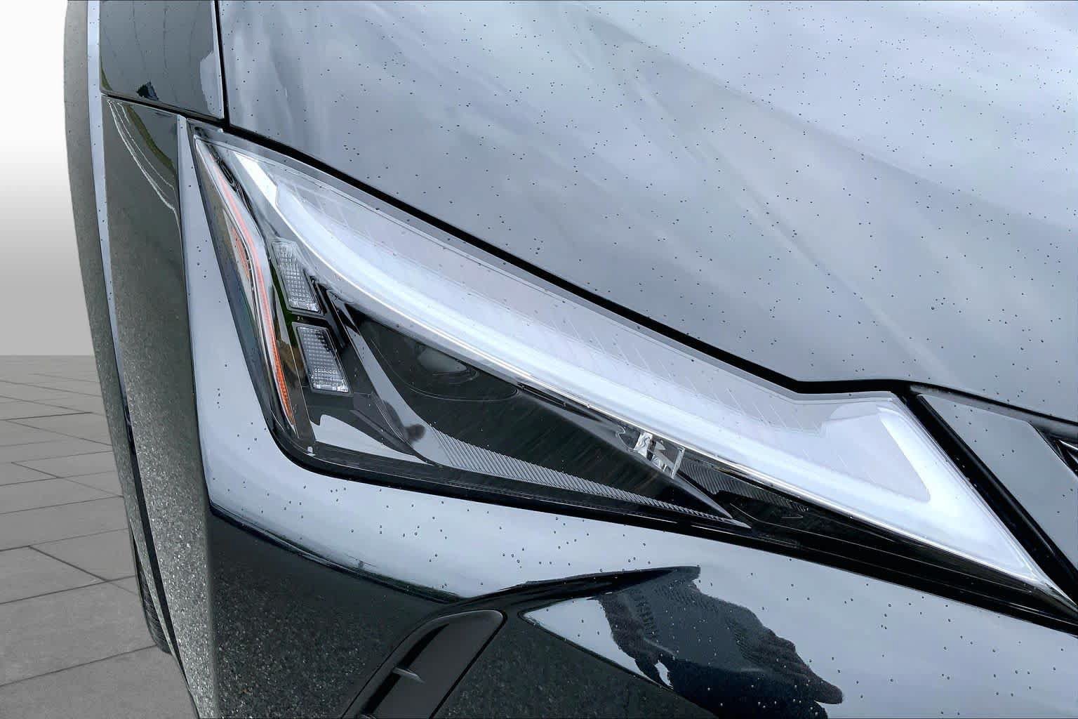 New 2026 Lexus UX 300h AWD image 13