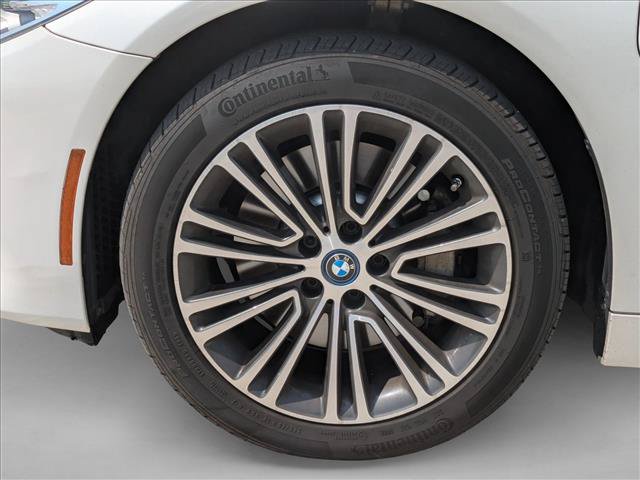 Used 2018 BMW 530e xDrive AWD/4WD image 8