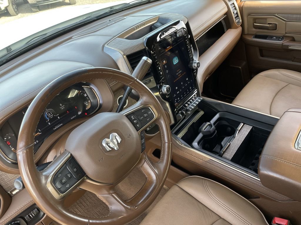 Used 2023 RAM 3500 Limited image 10