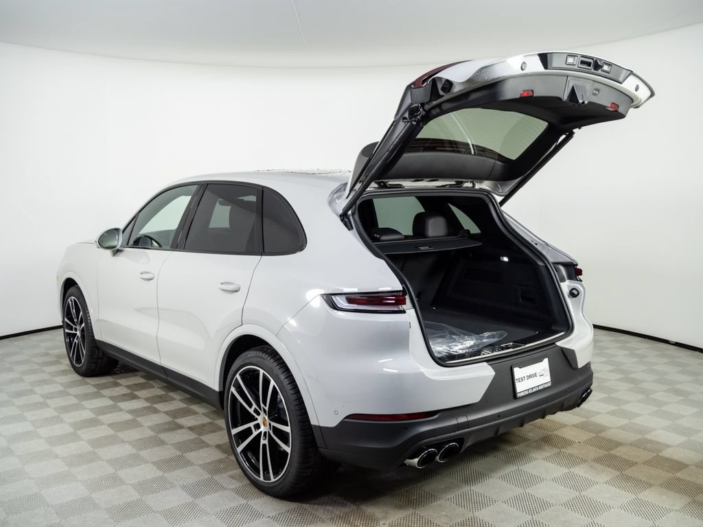 New 2026 Porsche Cayenne AWD/4WD image 32