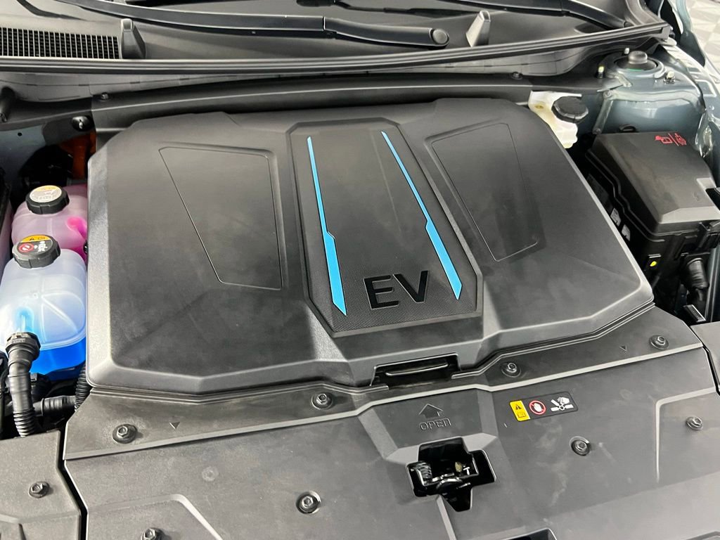 Used 2024 Hyundai Ioniq 5 Limited image 33