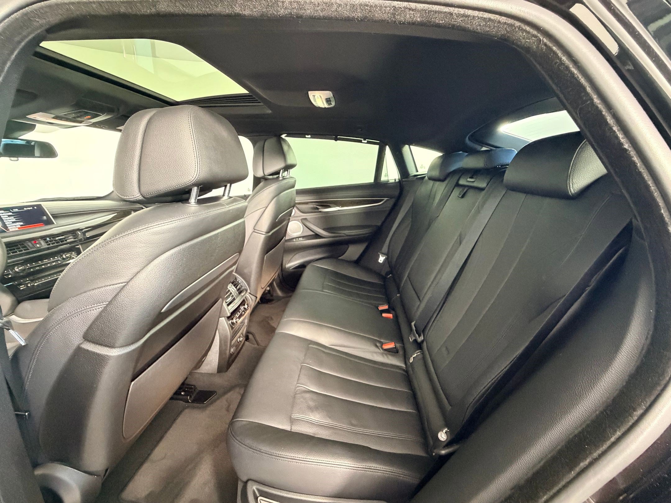 Used 2016 BMW X6 xDrive50i image 21