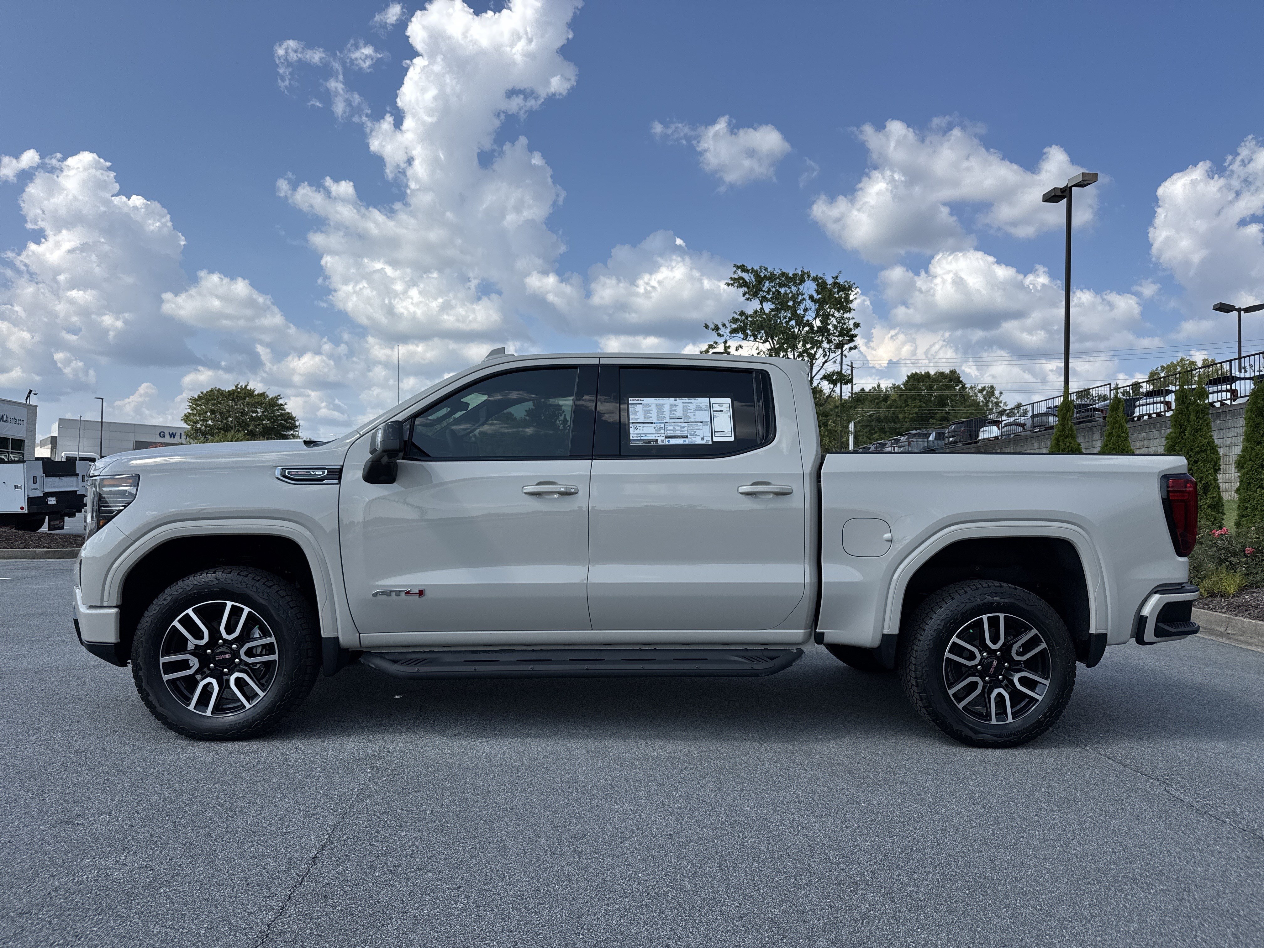 New 2026 GMC Sierra 1500 AT4 w/ AT4 Premium Package AWD/4WD image 7