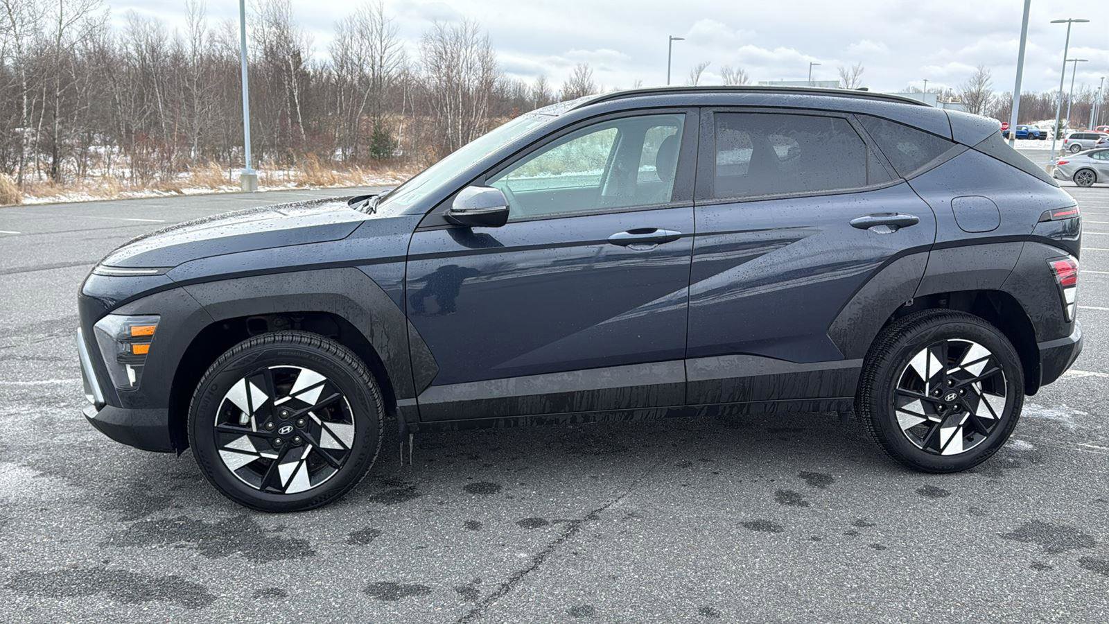 Certified 2025 Hyundai Kona SEL image 10