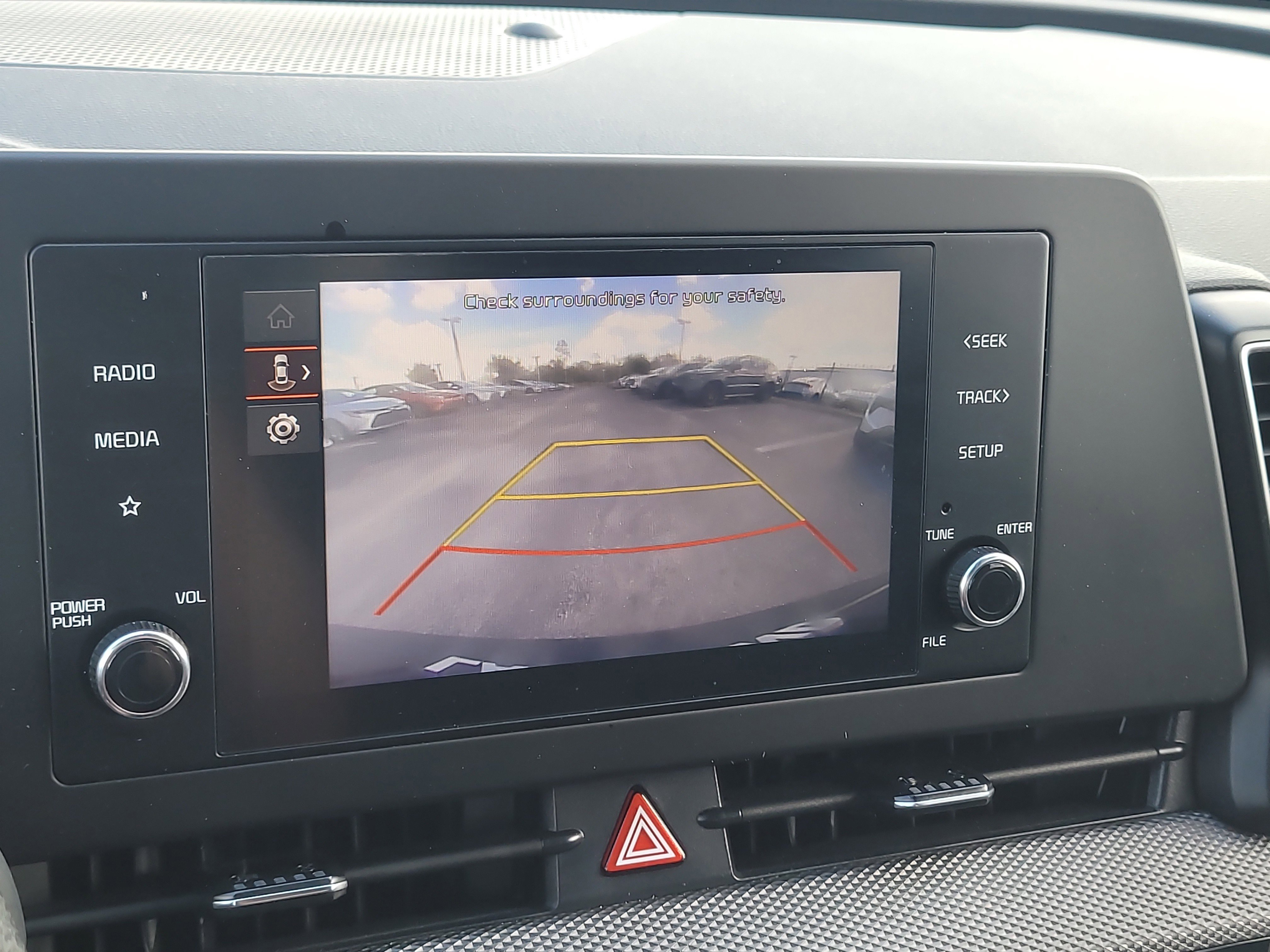 Used 2025 Kia Sportage LX image 22