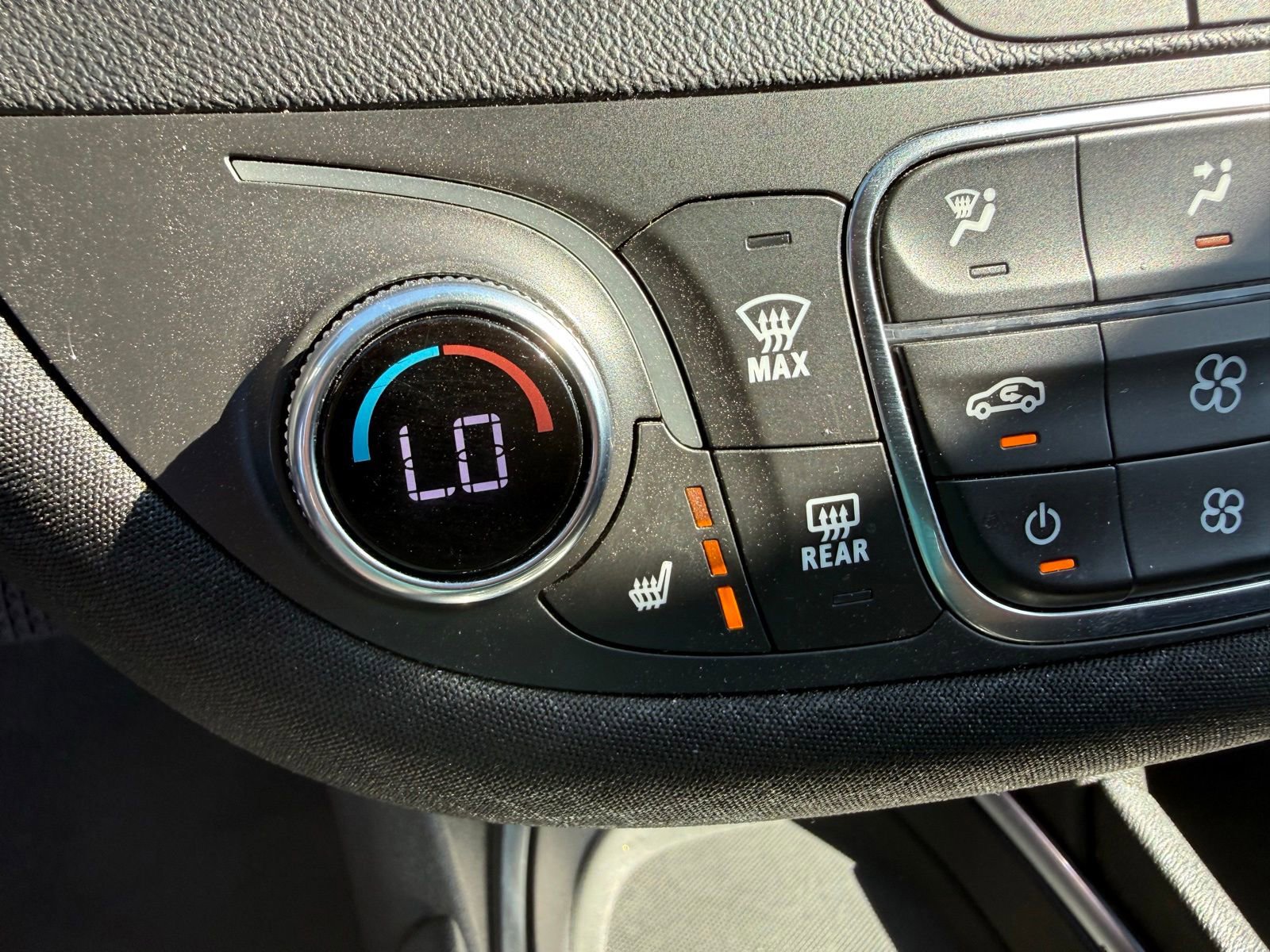 Used 2024 Chevrolet Malibu LT FWD image 24