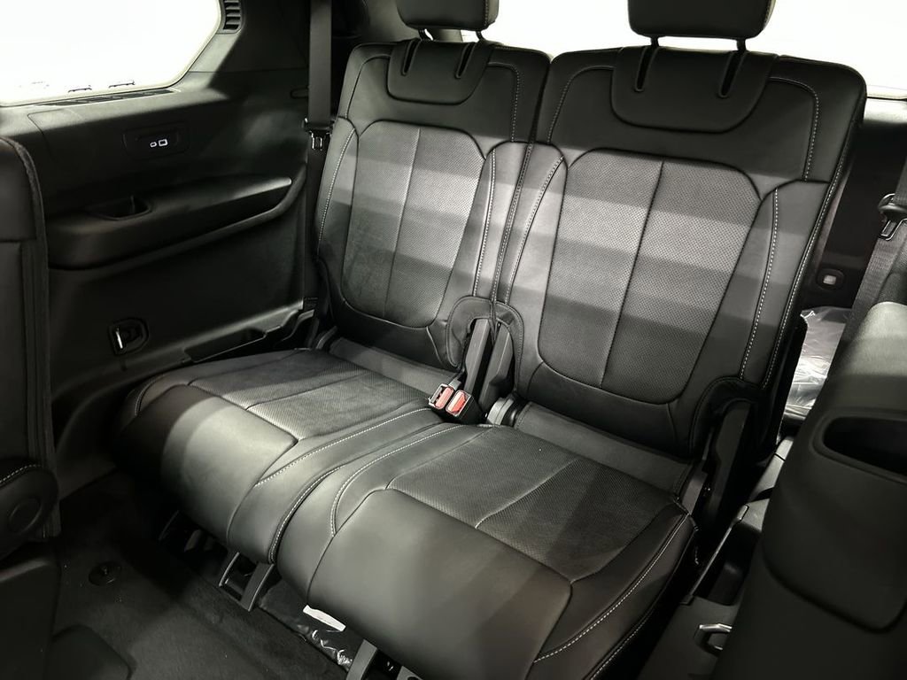 New 2026 Jeep Grand Cherokee L Limited AWD/4WD image 21