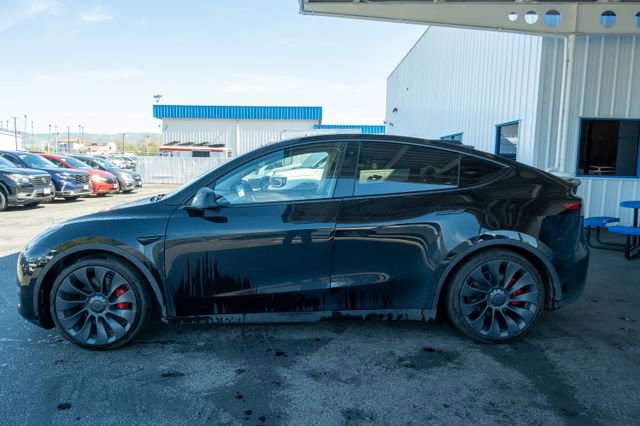 Used 2023 Tesla Model Y Performance image 8