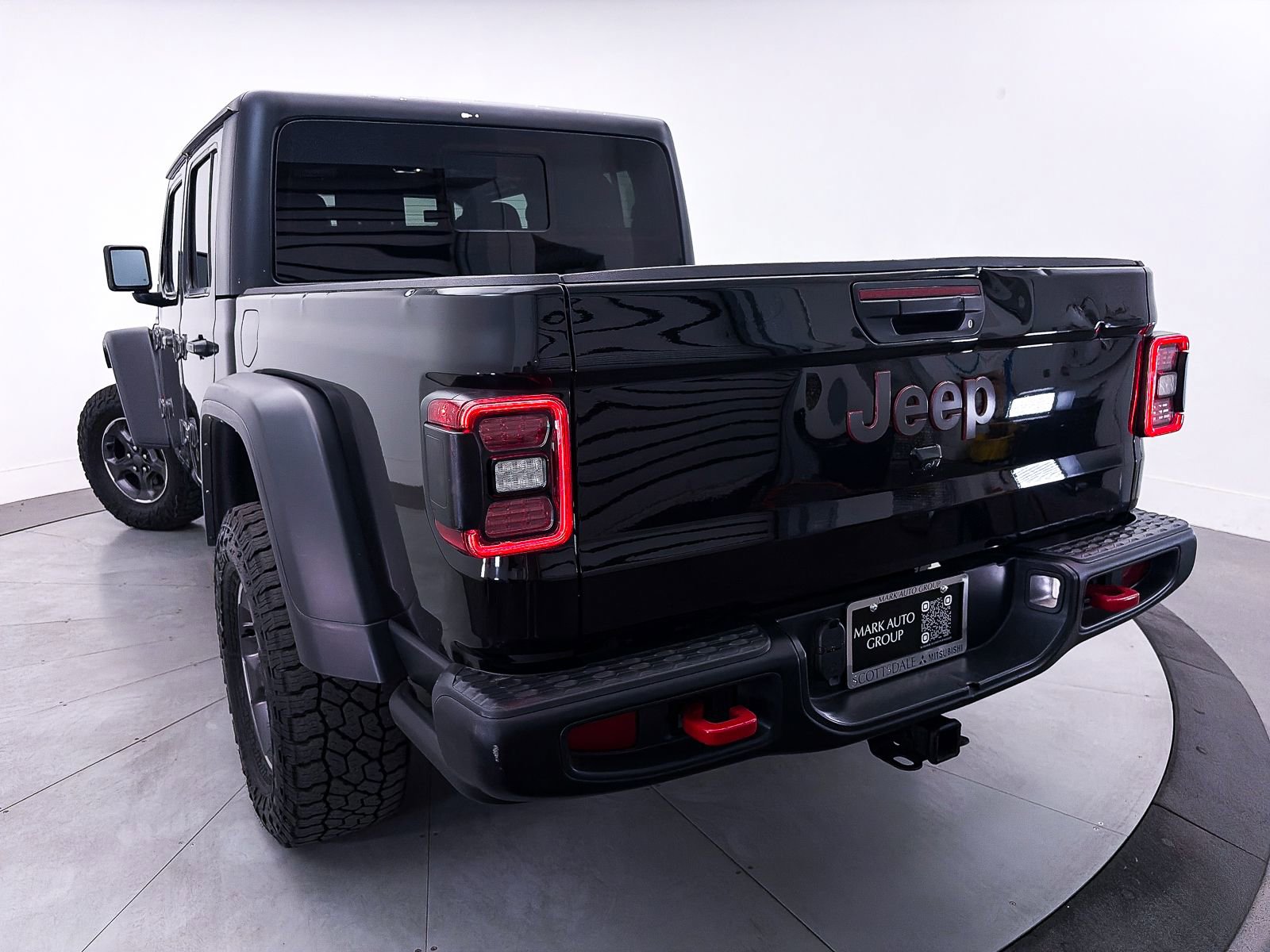 Used 2021 Jeep Gladiator Rubicon w/ LED Lighting Group AWD/4WD image 9