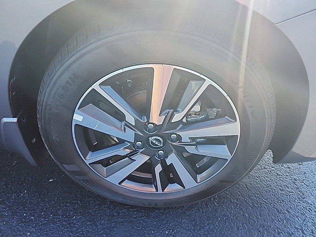 Used 2025 Nissan Versa S w/ S Plus Package image 10