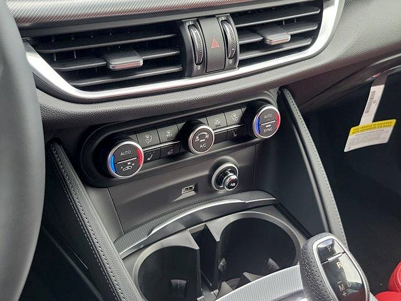 New 2026 Alfa Romeo Stelvio Sprint AWD/4WD image 28