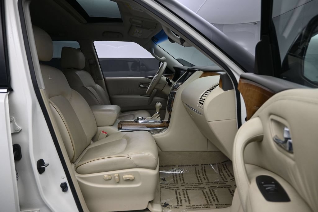 Used 2014 INFINITI QX80 4WD w/ Theater Package image 24