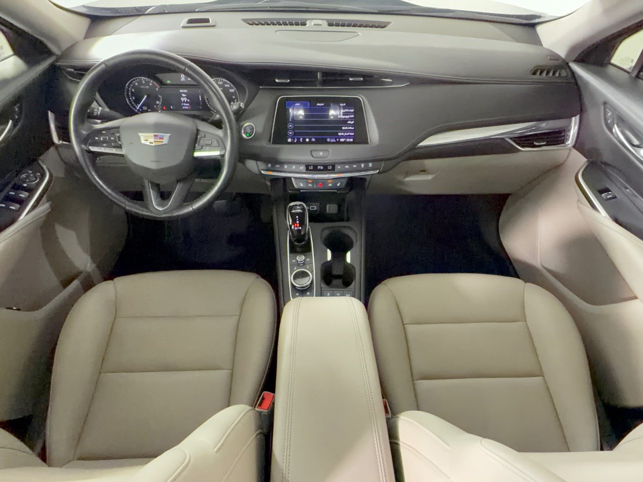 Used 2022 Cadillac XT4 Luxury w/ Cold Weather Package FWD image 17