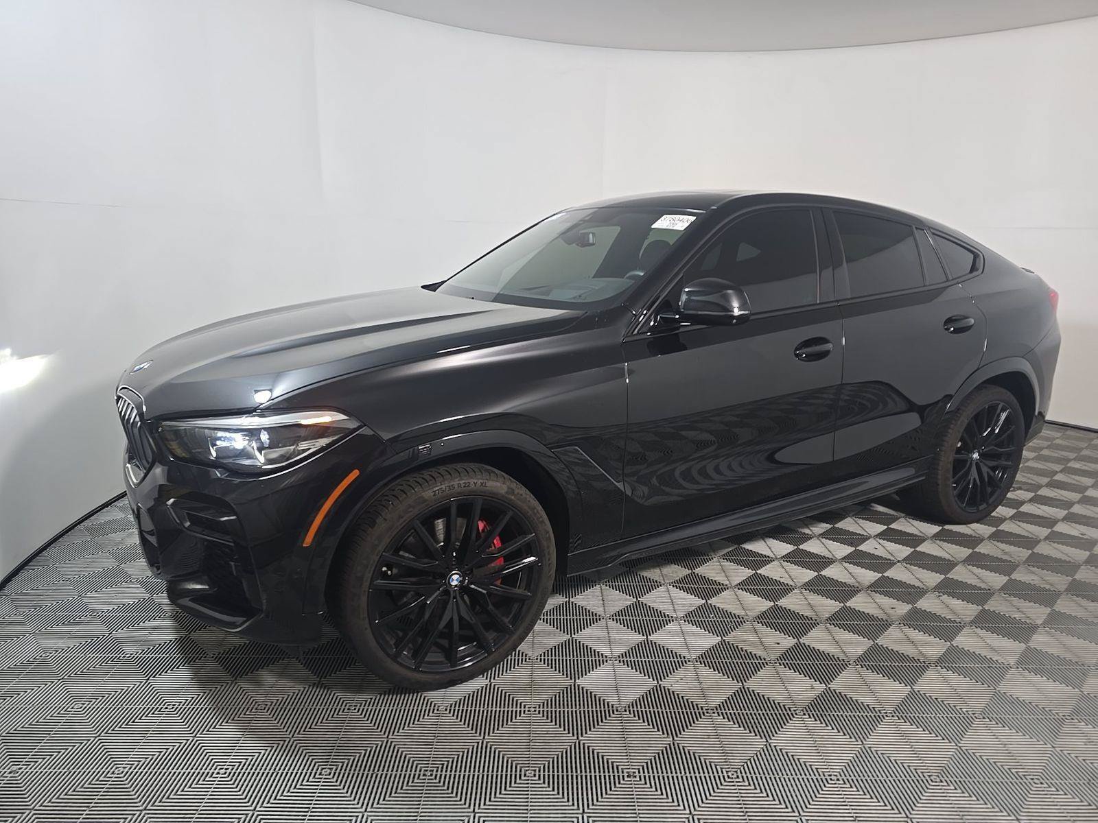 Used 2023 BMW X6 xDrive40i w/ M Sport Package AWD/4WD image 3