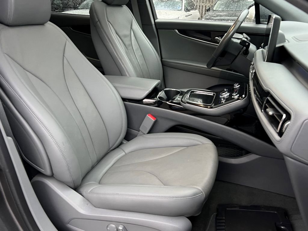 Certified 2023 Lincoln Nautilus Reserve w/ Monochromatic Package image 14