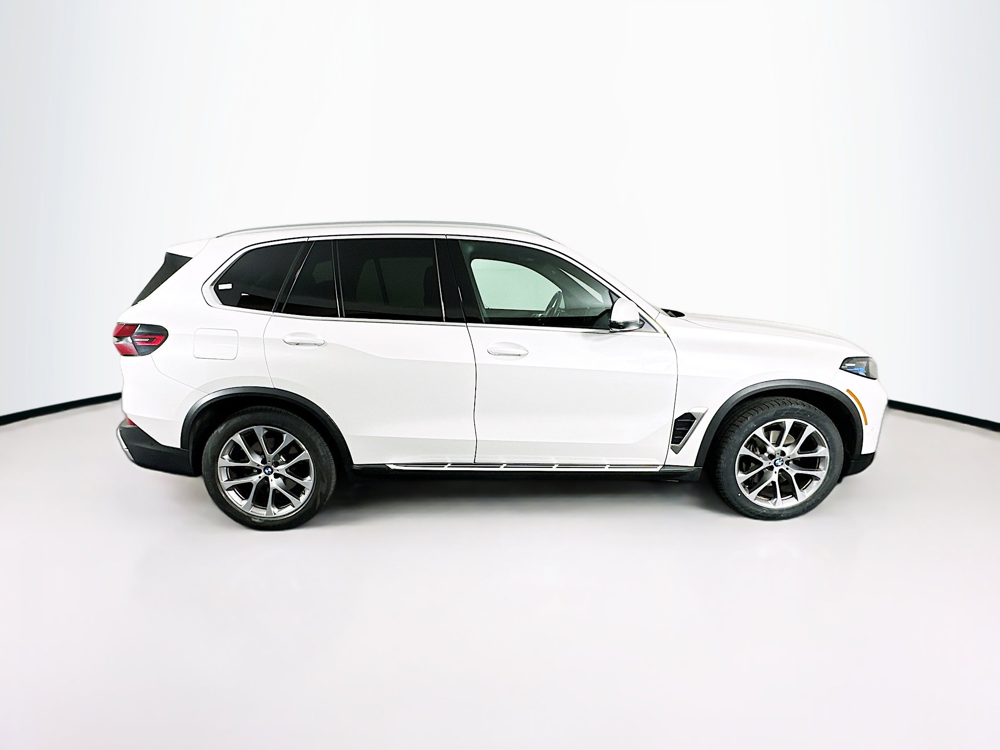 Used 2024 BMW X5 sDrive40i image 10