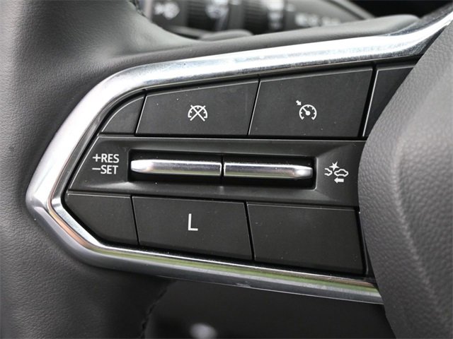 Used 2025 Chevrolet Equinox ACTIV w/ Safety and Technology Package image 23