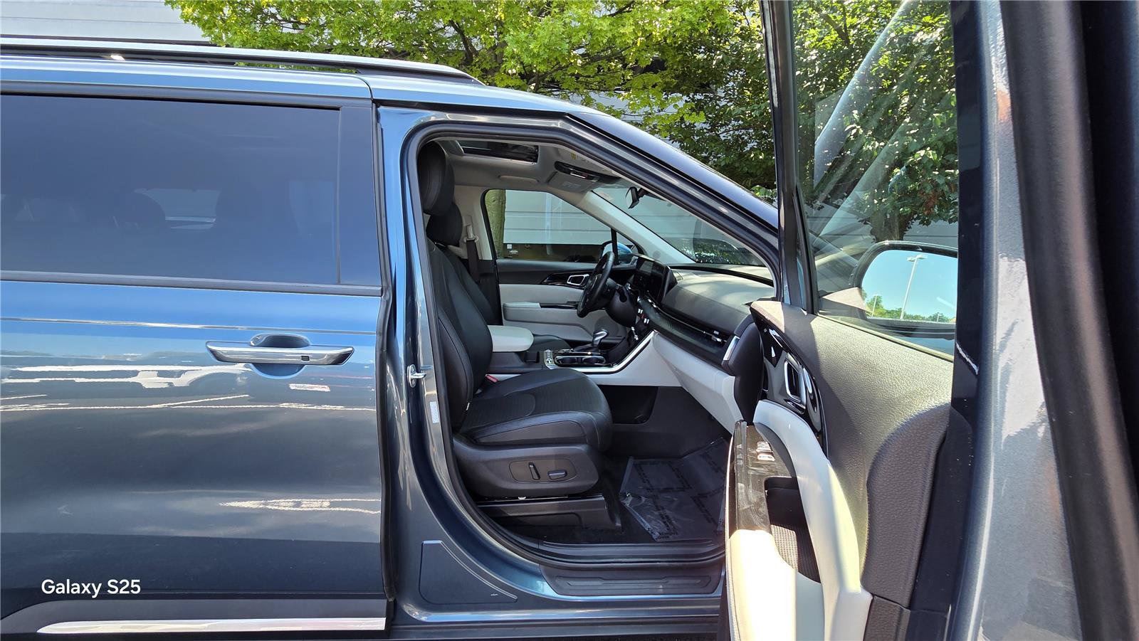 Certified 2024 Kia Carnival SX Prestige FWD image 34