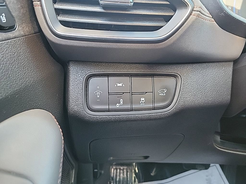 Used 2020 Hyundai Santa Fe Limited image 29