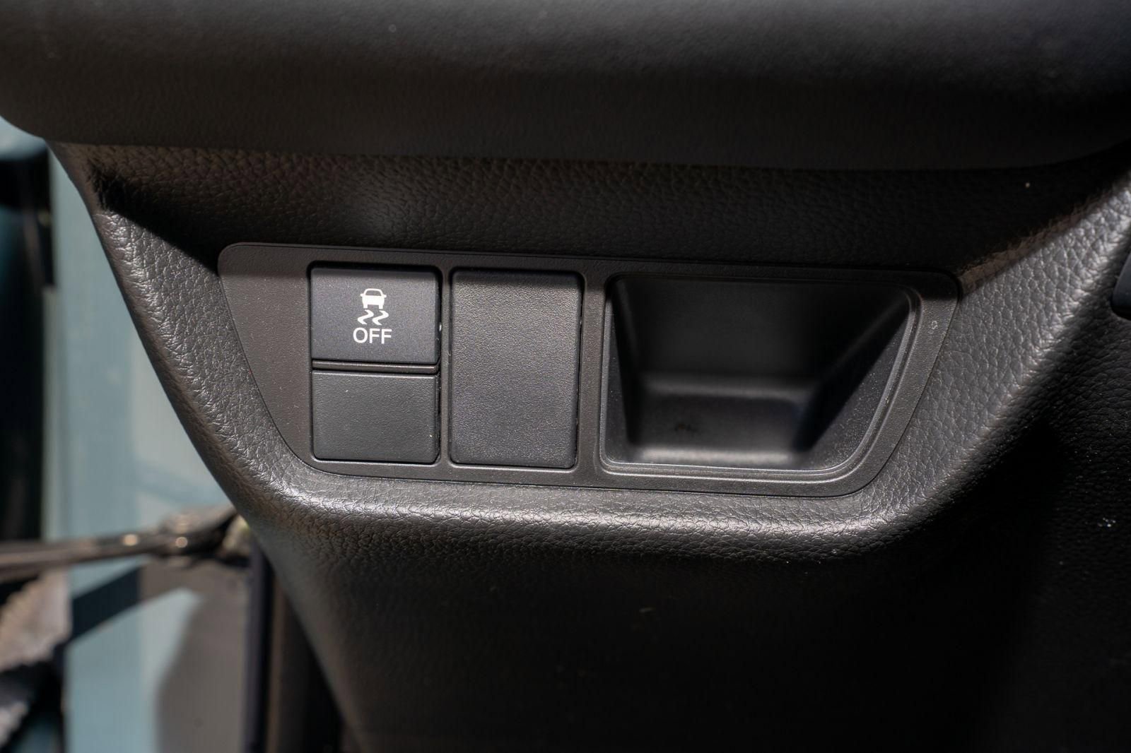 Certified 2024 Honda HR-V Sport image 30