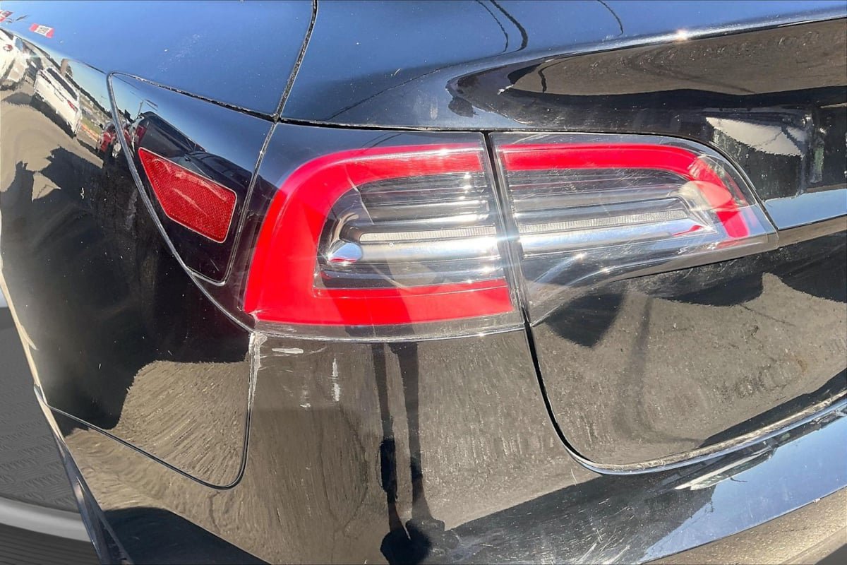 Used 2023 Tesla Model 3 Standard Range RWD image 30