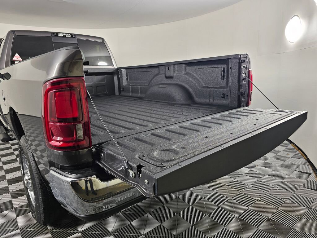 New 2026 RAM 3500 Tradesman AWD/4WD image 15