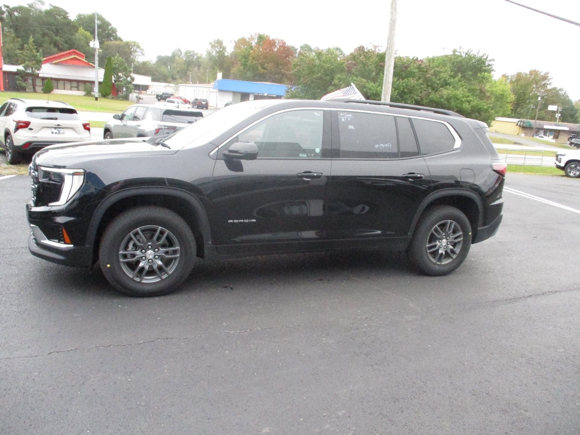 Certified 2025 GMC Acadia Elevation image 5
