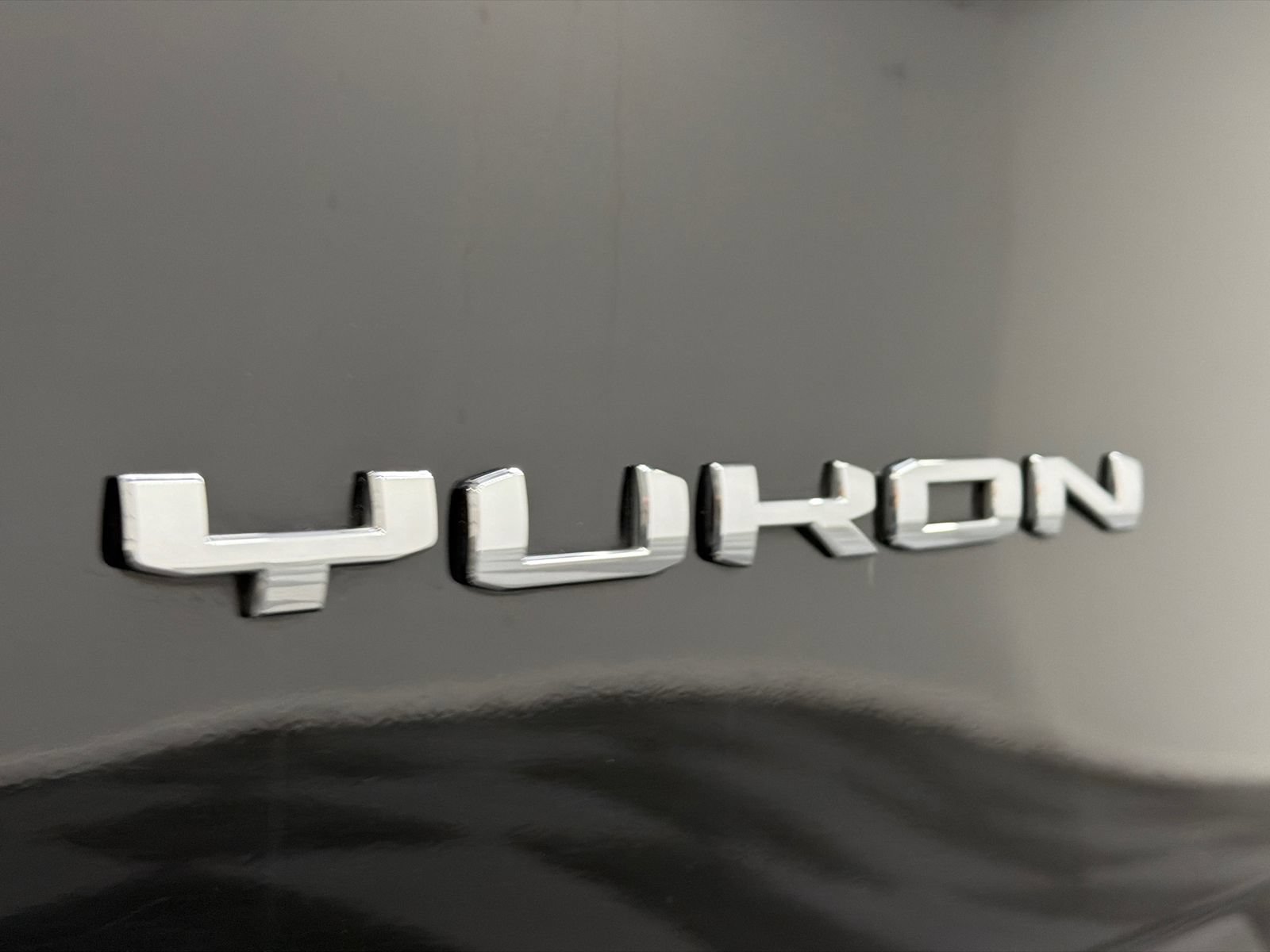 Used 2025 GMC Yukon XL Elevation AWD/4WD image 16