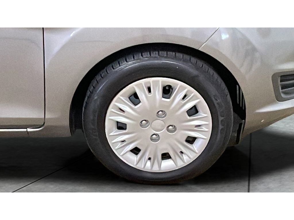 Used 2014 Ford Fiesta SE w/ Comfort Package FWD image 20