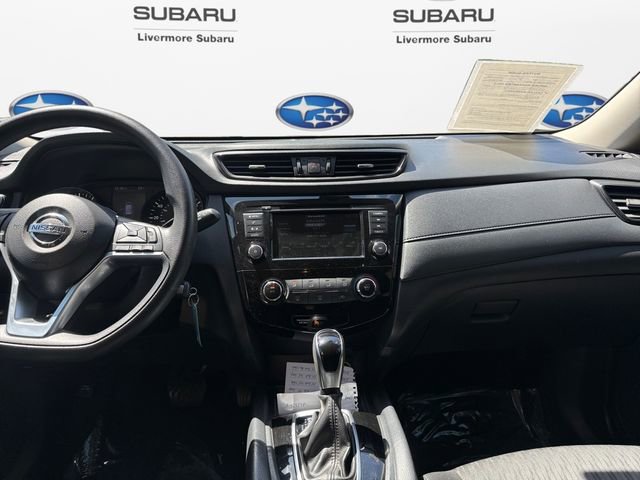 Used 2020 Nissan Rogue S image 12