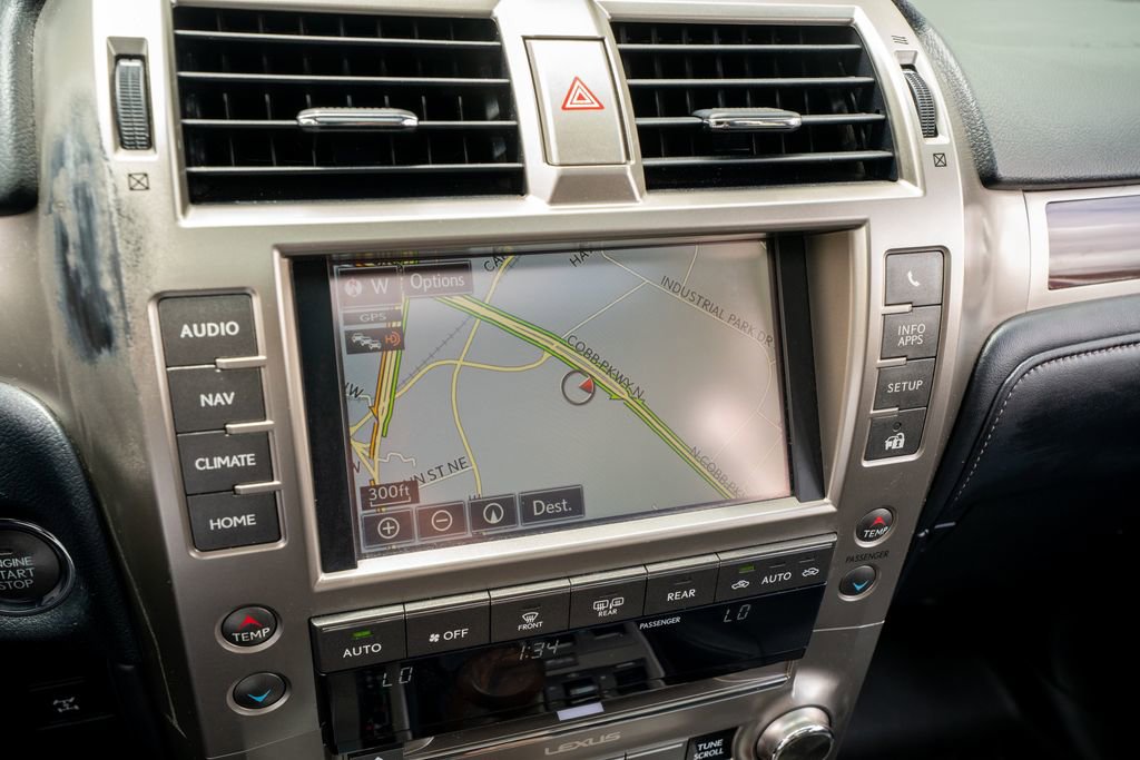 Used 2018 Lexus GX 460 Luxury AWD/4WD image 37