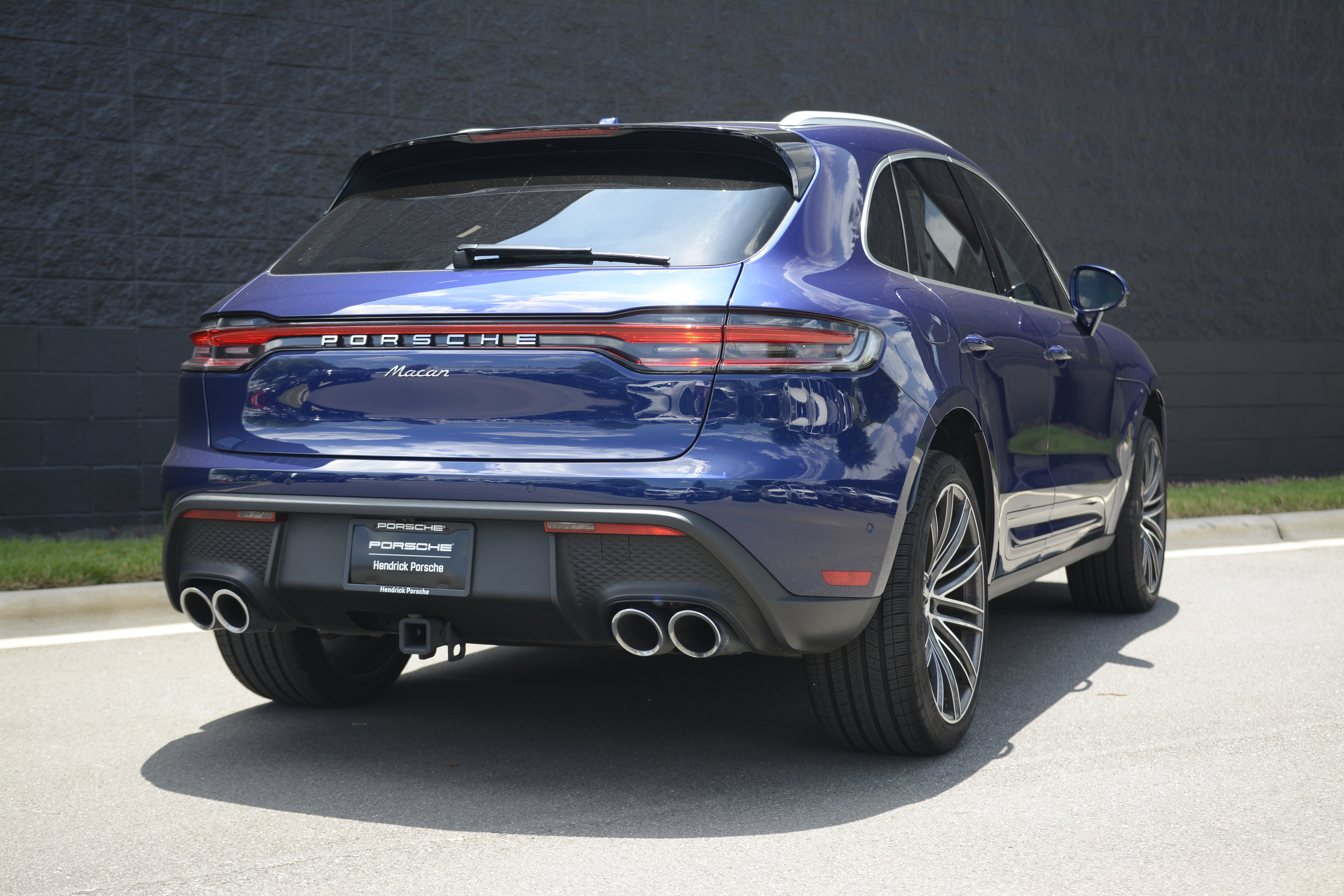 Certified 2026 Porsche Macan AWD/4WD image 61