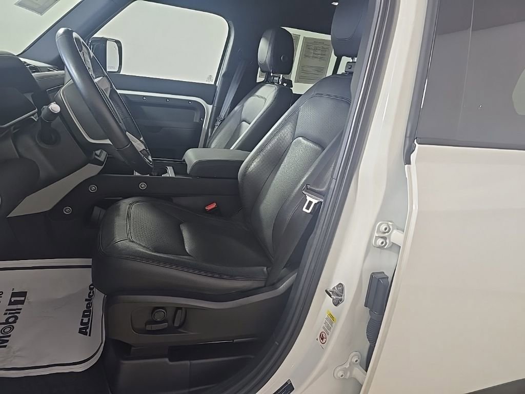 Used 2023 Land Rover Defender 110 S image 17