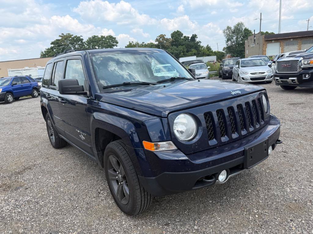 Used 2013 Jeep Patriot Latitude w/ Freedom Edition Pkg AWD/4WD image 4
