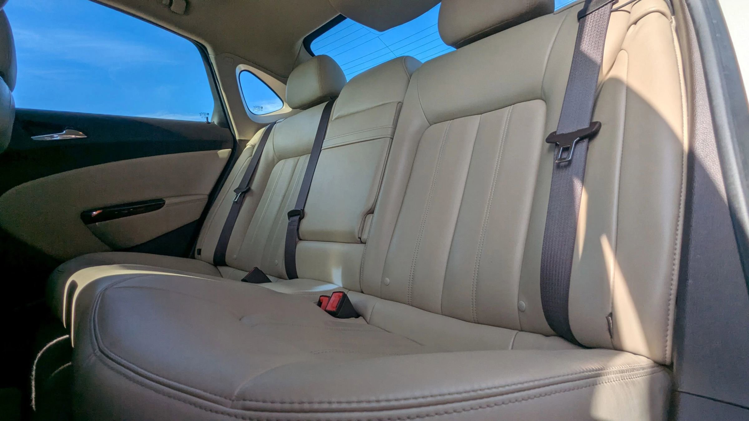 Used 2012 Buick Verano Leather FWD image 13